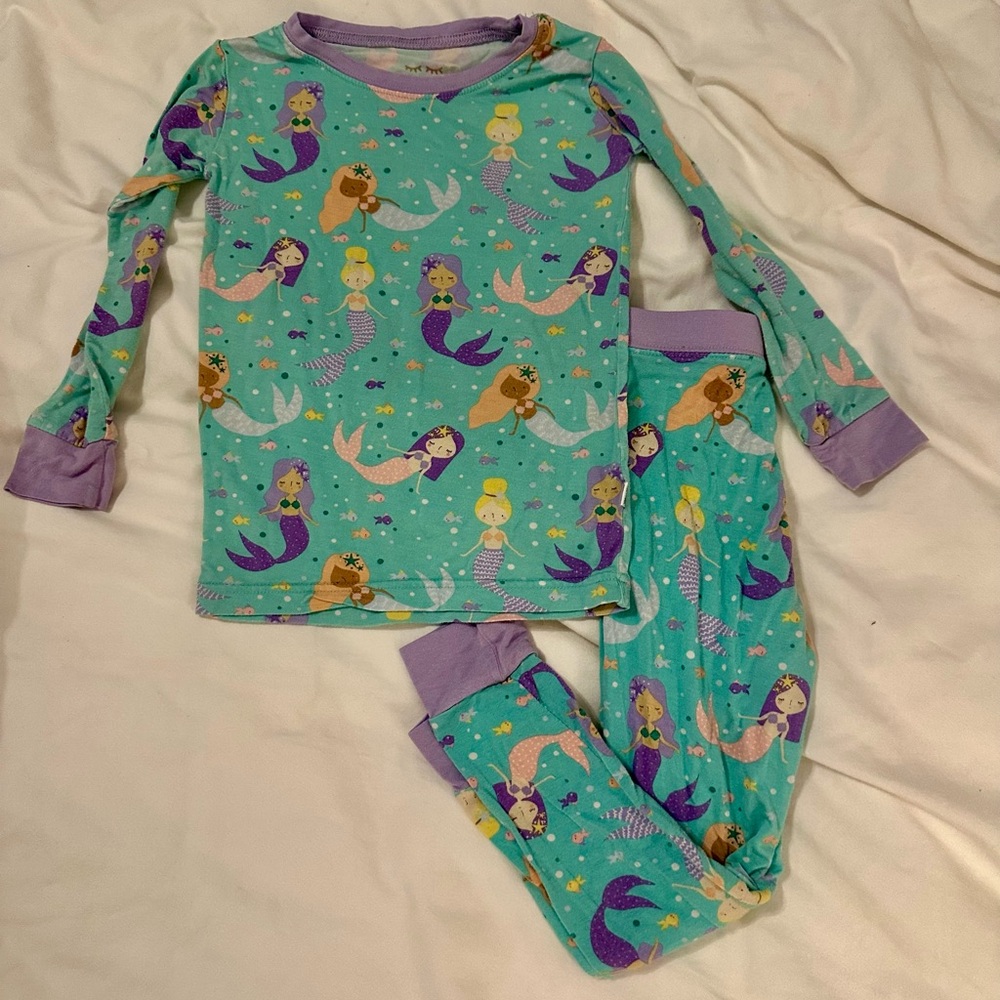 Little Sleepies 2 piece pajamas